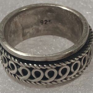 Vintage Sterling Silver Ring, Nice Spin Design, It Spins, Size 7 1/2, Nice